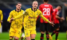 九游VIP-包含多特蒙德备受瞩目，球员表现团结协作展现实力的词条