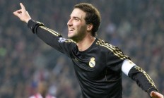 九游体育APP-赛道革命，哈斯车队碾压迈凯伦，维斯塔潘惊艳四座