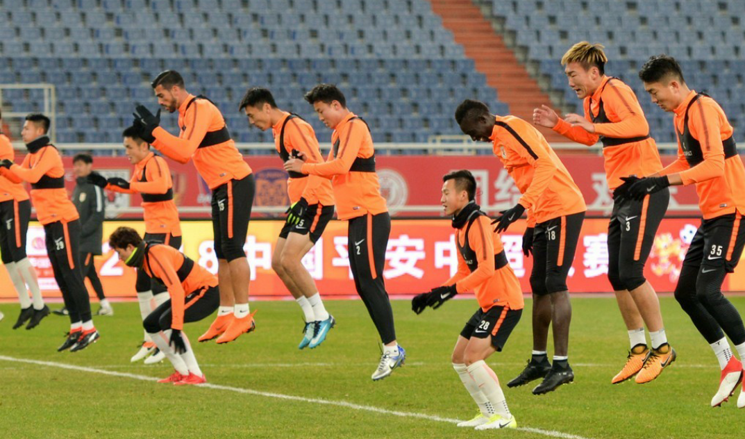 包含重庆斯威与山东鲁能对阵,谁能笑到最后?的词条 包含重庆斯威与山东鲁能对阵,谁能笑到最后?的词条