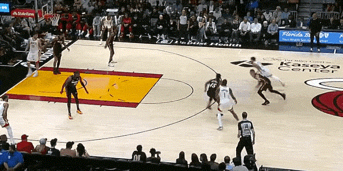 关于猛龙主场力克活塞,范弗利特关键时刻稳定的信息 关于猛龙主场力克活塞,范弗利特关键时刻稳定的信息