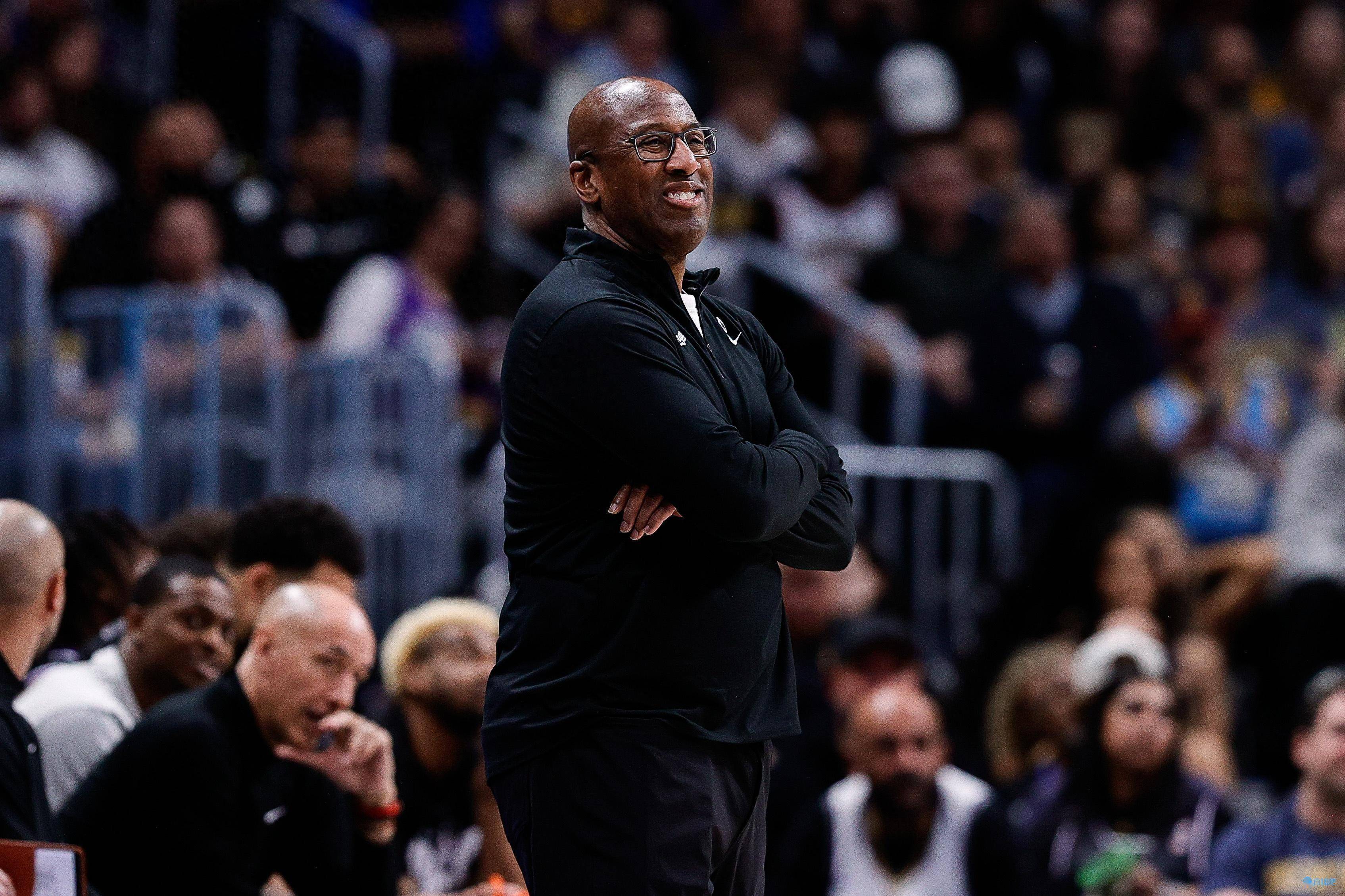 尼克斯防守端表现出色，破坏对手进攻节奏的简单介绍