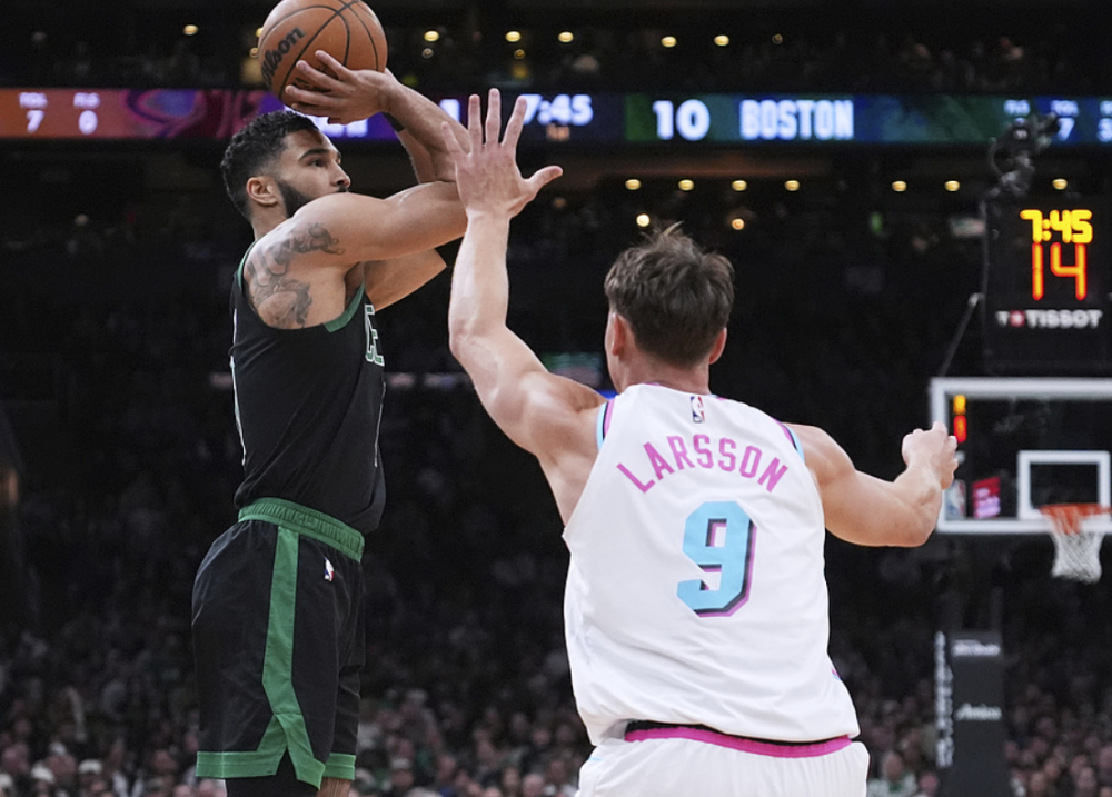 关于热火客场奏凯,球员团结一心迎接挑战的信息 关于热火客场奏凯,球员团结一心迎接挑战的信息