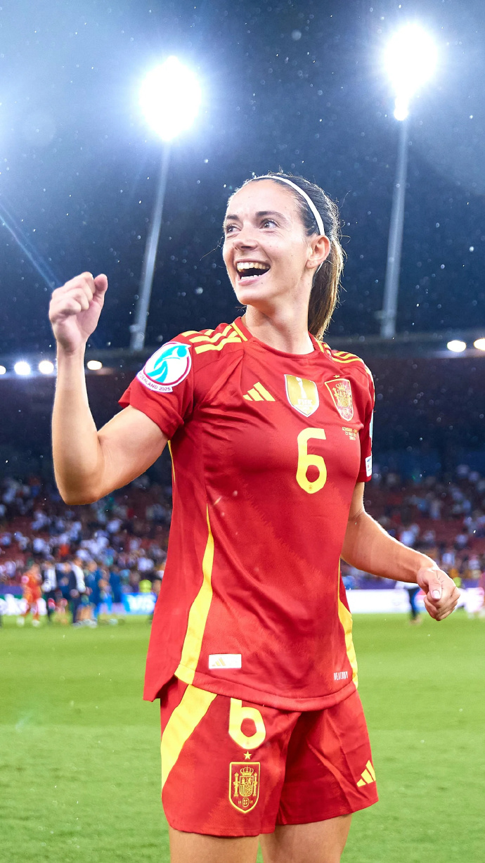 包含葡萄牙女足全队备战，志在取得好成绩的词条