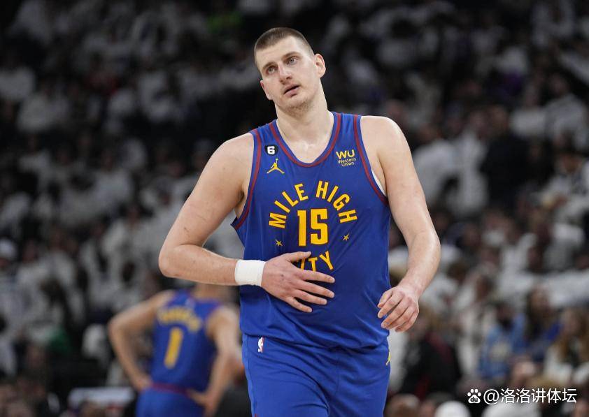 包含热火B队鏖战勇士B队，约基奇打破历史纪录的词条