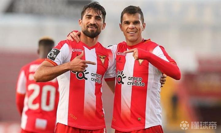 英格兰队横扫葡萄牙队，波尔统治全场的简单介绍