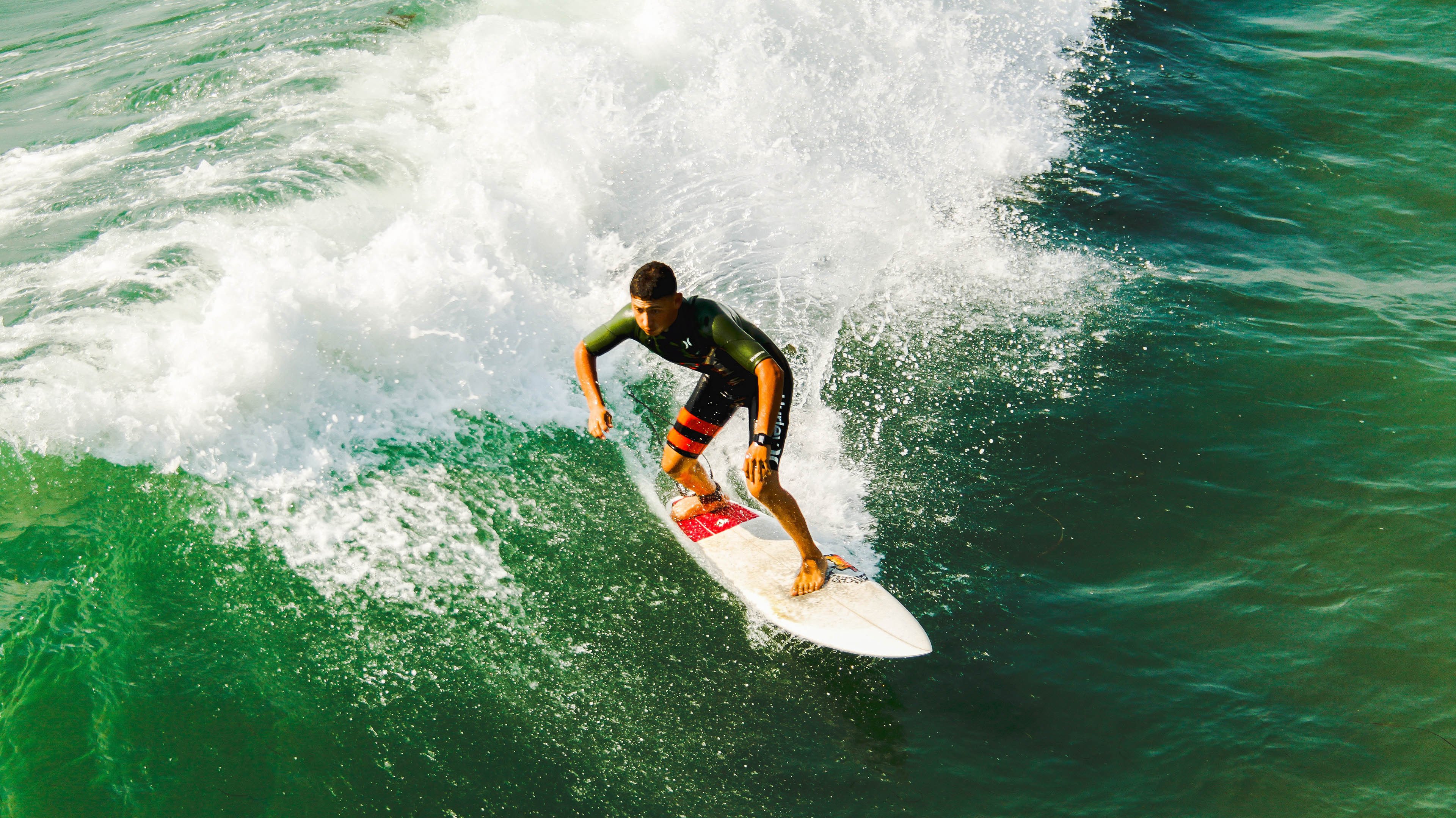 末节风暴！湖人窒息防守击溃魔术，东契奇完美演出诠释MVP本色