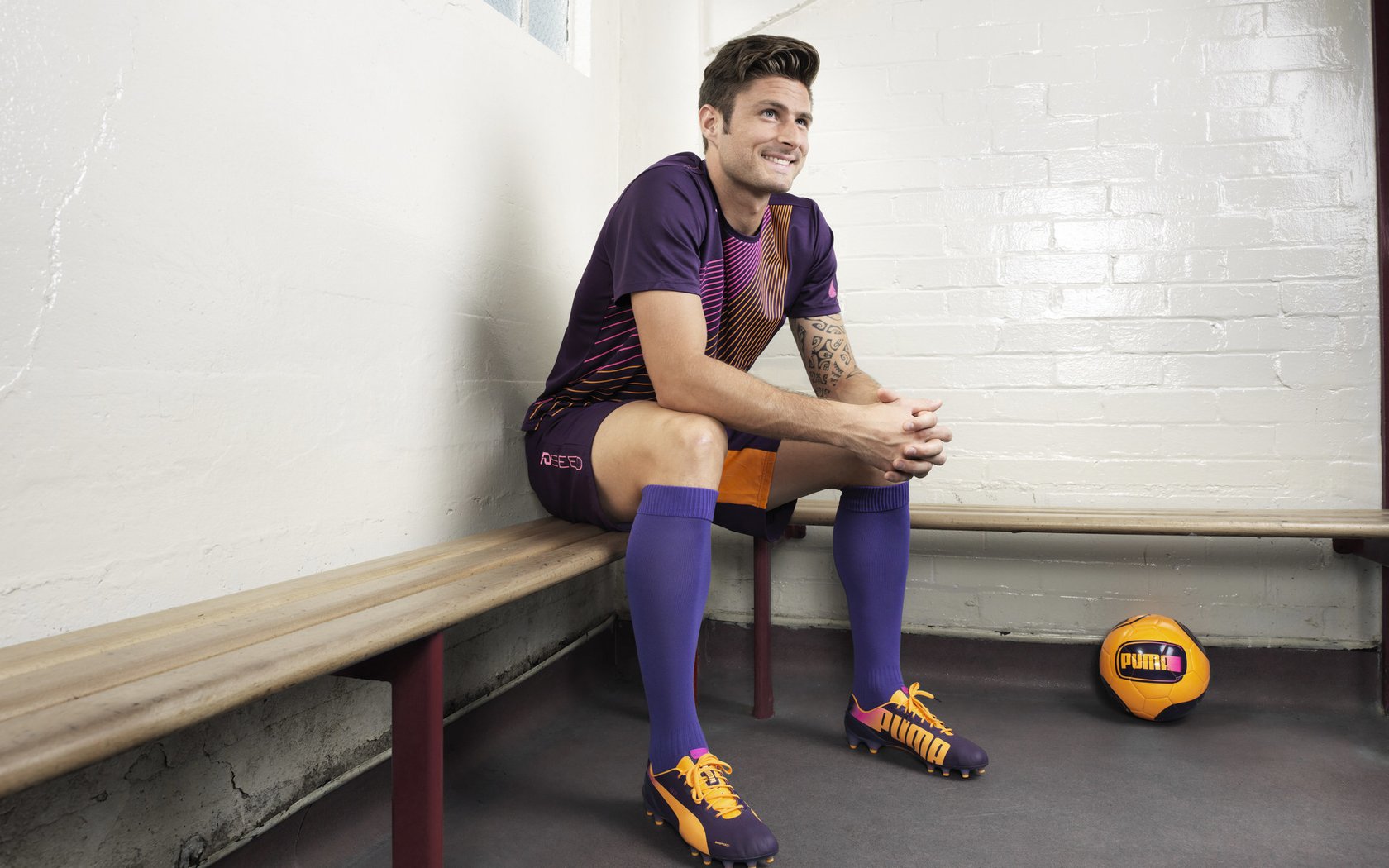 帕尔默之夜，F1街道赛的孤光制胜